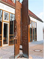 Neunkirchen im Bild Skulptur am Kolpingheim