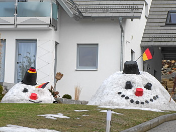 Neunkirchen im Bild dahinschmelzende Fans